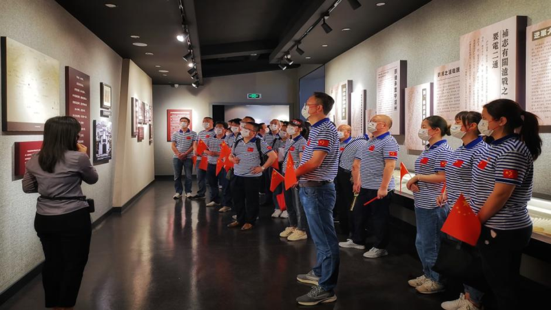 重溫崢嶸歲月，感悟紅色初心 ——瀘天化弘旭黨委開展“學(xué)黨史 感黨恩 跟黨走” 主題黨日活動(dòng)(圖3)